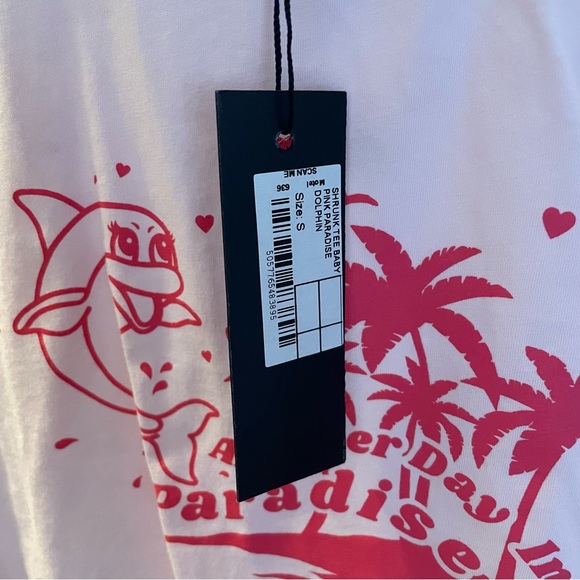 MOTEL SHRUNK TEE BABY PINK PARADISE DOLPHIN princess Polly - Picture 4 of 9